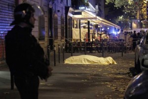 attentati parigi novembre 2015
