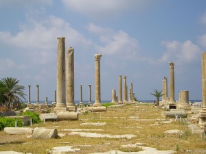 Tiro, l'antica strada colonnata di epoca romana