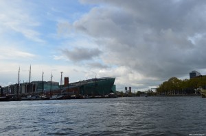 Amsterdam, zona antico porto, Museo della Scienza e della Tecnica di Renzo Piano
