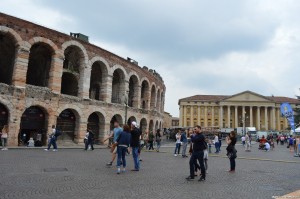 Verona, Atena e Palazzo Barbieri