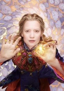Alice attraverso lo specchio, scena del film