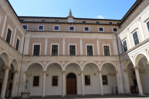 Urbino, Palazzo Ducale, cortile interno