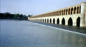 Isfahan, Ponte dei trentatré archi