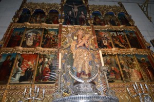 Cattedrale dell'Almudena, altare della Virgen de la Almudena