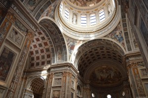 Basilica di Sant'Andrea, interno