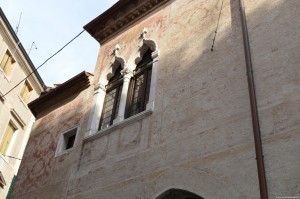 Treviso, Cà Dei Ricchi, affreschi esterni