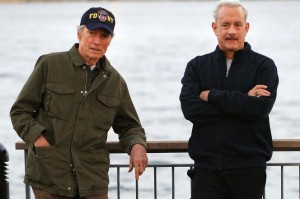 Clint Eastwood e Tom Hanks in pausa durante le riprese di Sully