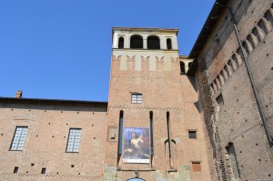 Piacenza, Palazzo Farnese, ingresso
