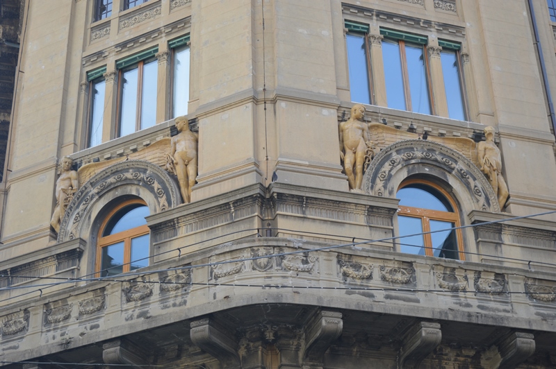 bologna tour del liberty