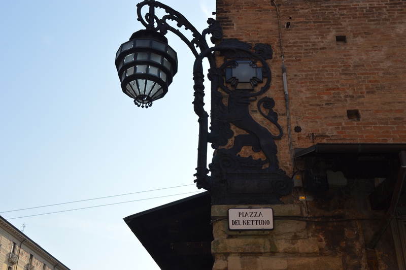 bologna tour del liberty